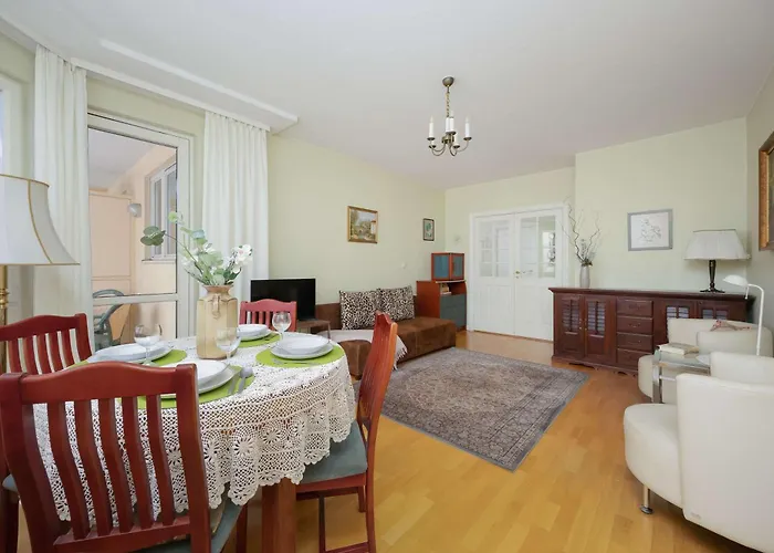 Apartament Spacious Pet Friendly In By Renters Warszawa