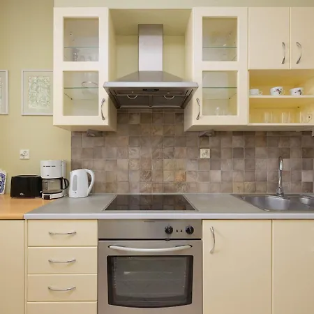 아파트 Spacious Pet Friendly In By Renters