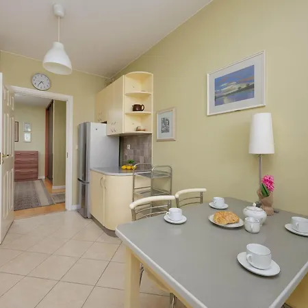 Spacious Pet Friendly In By Renters * Varšava
