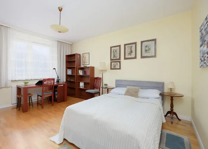 Apartmán Spacious Pet Friendly In By Renters Varšava