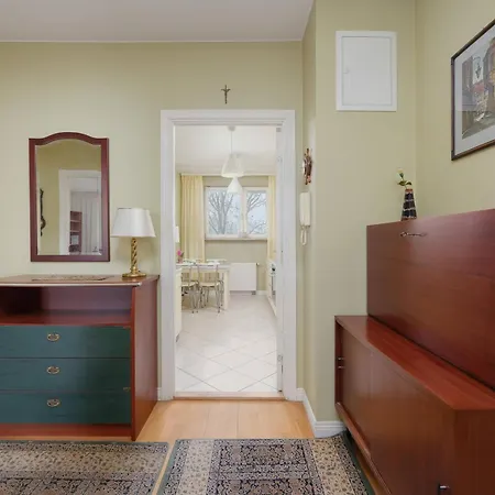 Spacious Pet Friendly In By Renters