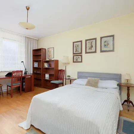 Lejlighed Spacious Pet Friendly In By Renters Warszawa